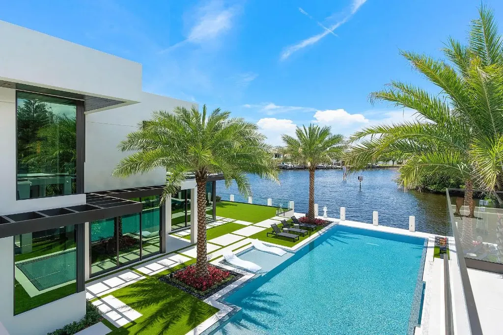 372 E Alexander Palm Road Boca Raton FL 33432