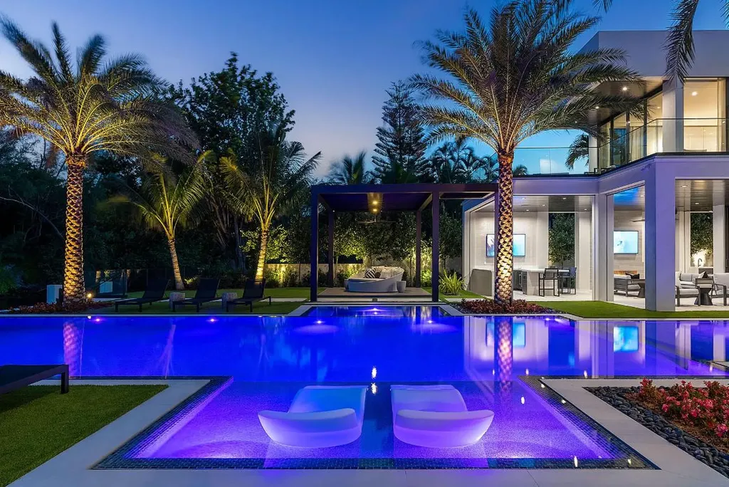372 E Alexander Palm Road Boca Raton FL 33432