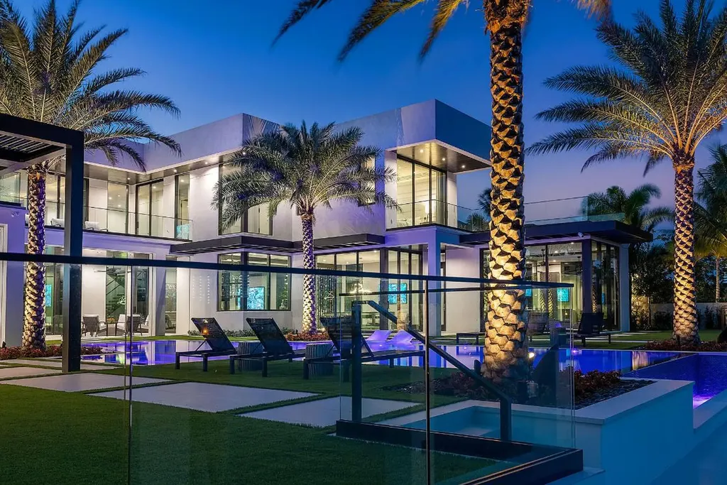 372 E Alexander Palm Road Boca Raton FL 33432