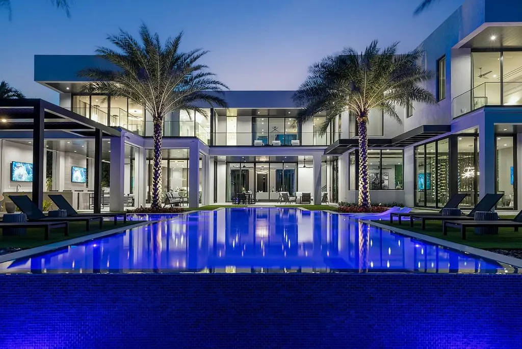 372 E Alexander Palm Road Boca Raton FL 33432
