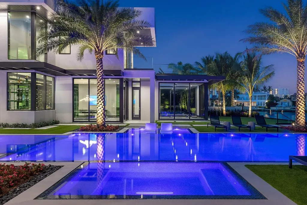 372 E Alexander Palm Road Boca Raton FL 33432