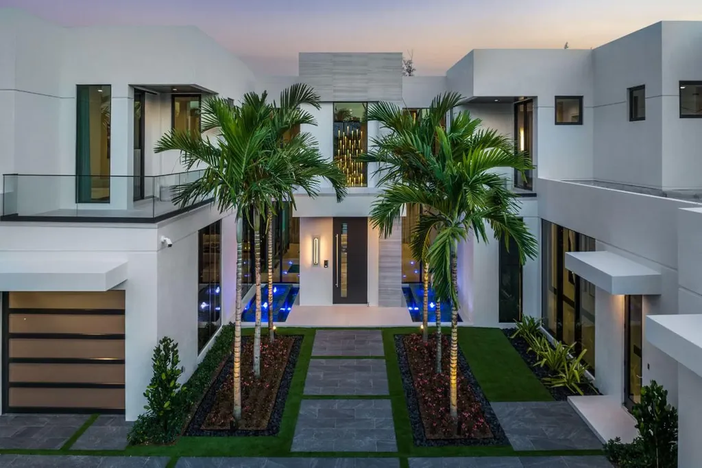 372 E Alexander Palm Road Boca Raton FL 33432