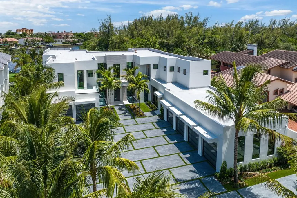 372 E Alexander Palm Road Boca Raton FL 33432