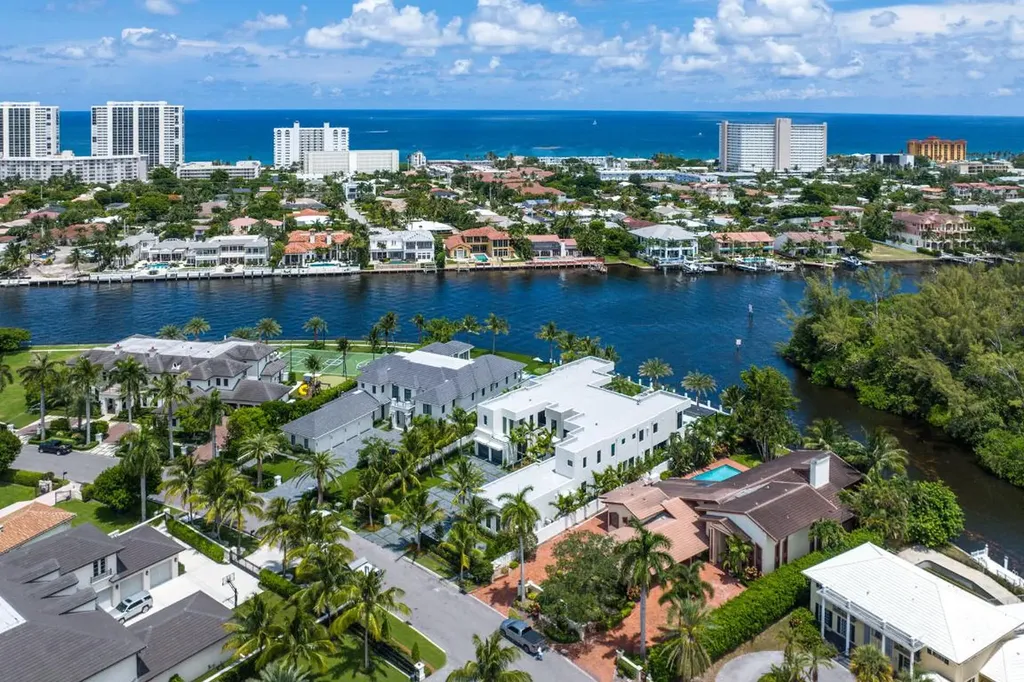 372 E Alexander Palm Road Boca Raton FL 33432