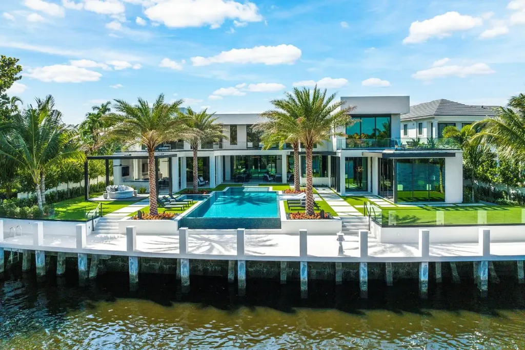 372 E Alexander Palm Road Boca Raton FL 33432