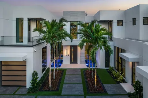 372 E Alexander Palm Road Boca Raton FL 33432
