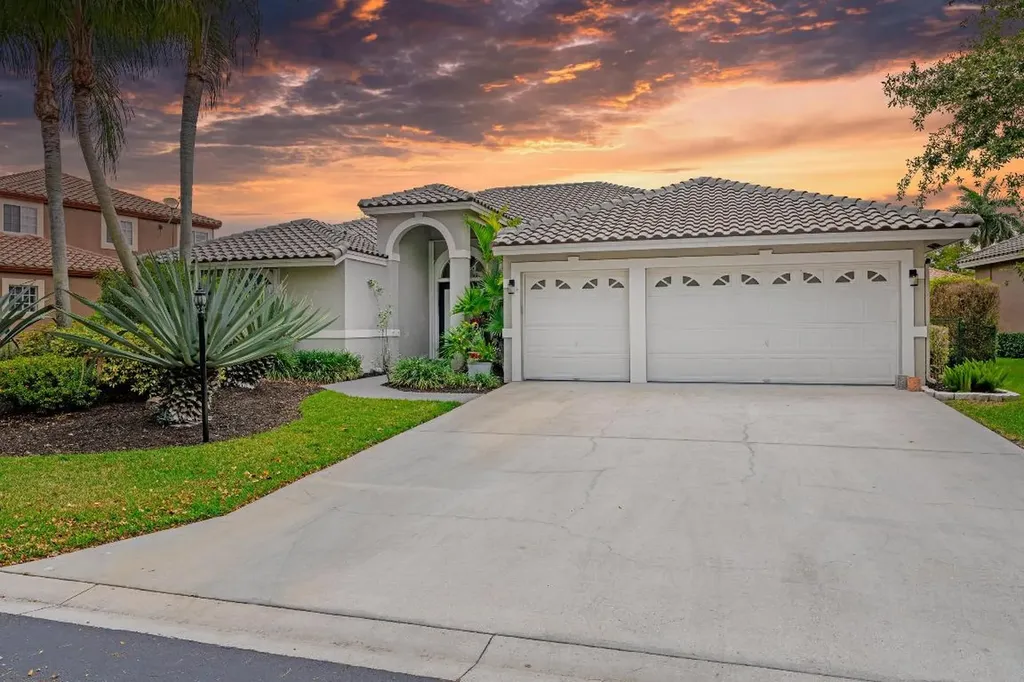 6552 NW 99th Avenue Parkland FL 33076