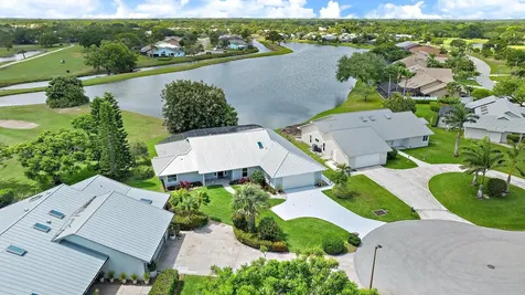 7160 SE Bunker Hill Court Hobe Sound FL 33455