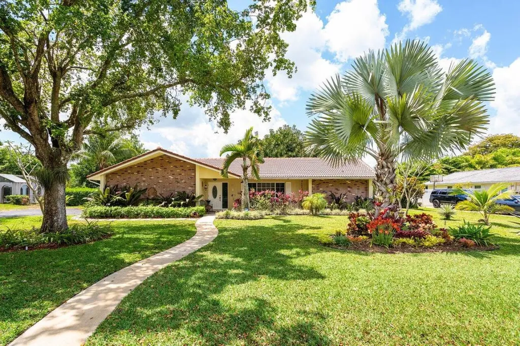 2700 NW 106th Avenue Coral Springs FL 33065