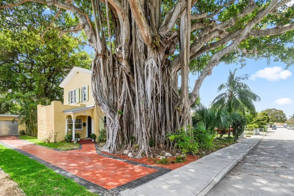 924 Almeria Road West Palm Beach FL 33405