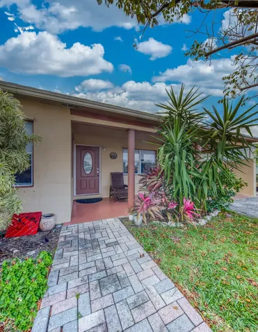 1425 N J Terrace Lake Worth Beach FL 33460