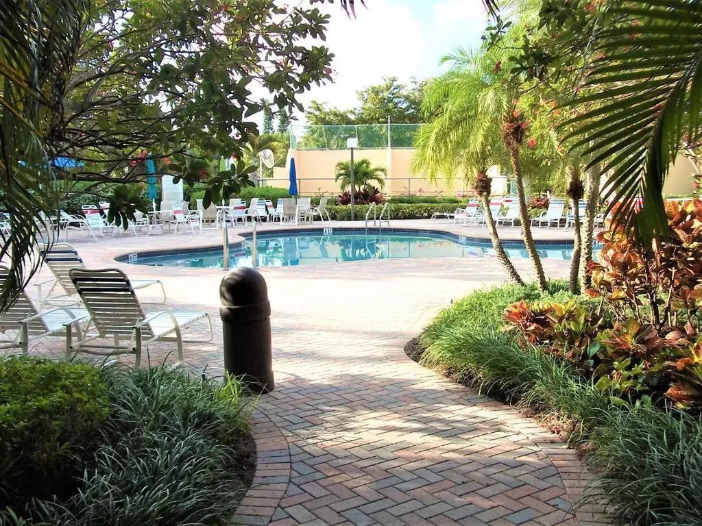450 Egret Circle Delray Beach FL 33444