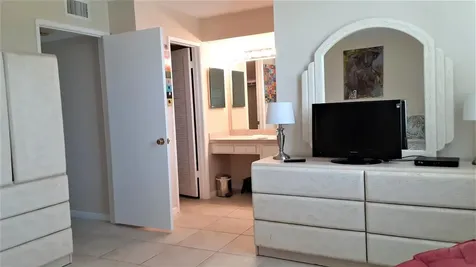 450 Egret Circle Delray Beach FL 33444
