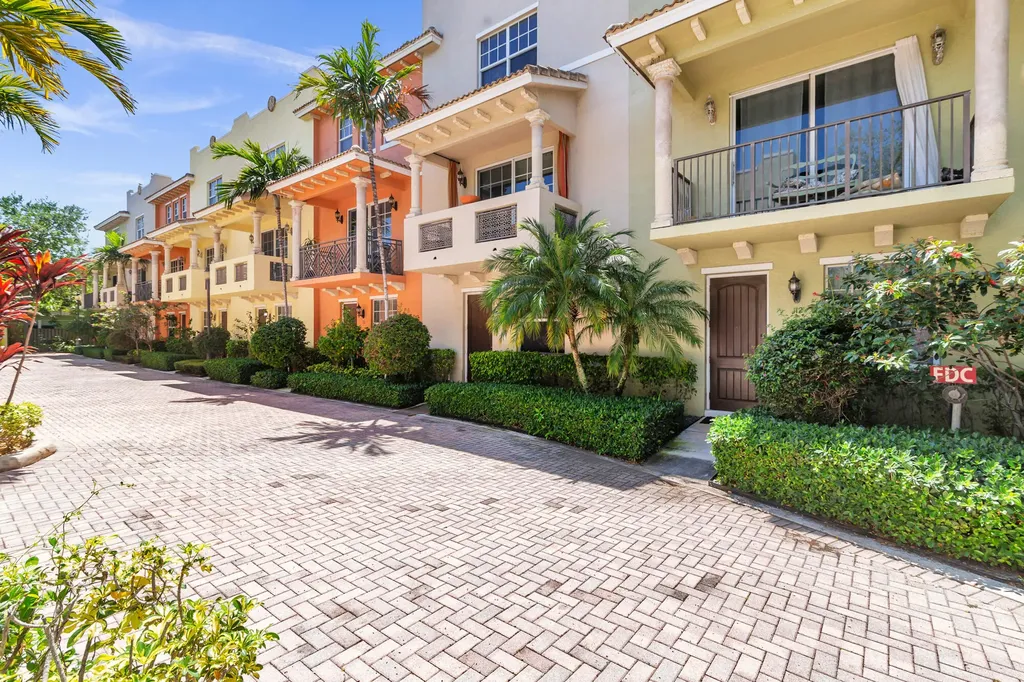 219 N L Street Lake Worth Beach FL 33460