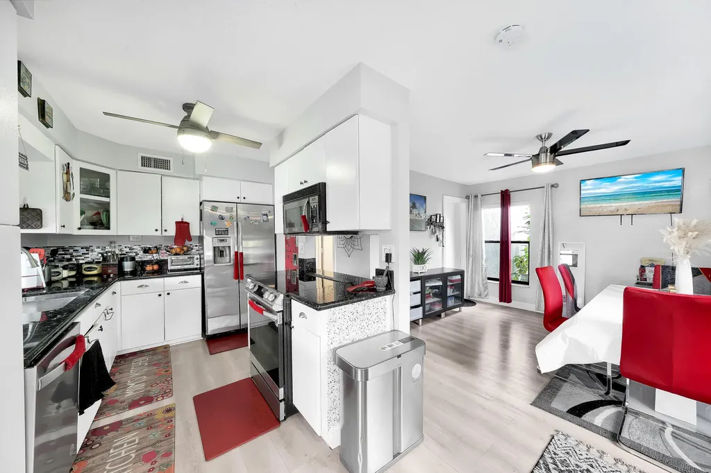 3750 NW 73rd Way Coral Springs FL 33065