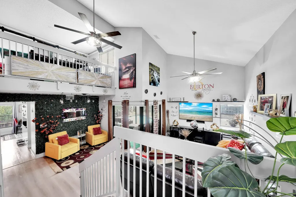 3750 NW 73rd Way Coral Springs FL 33065