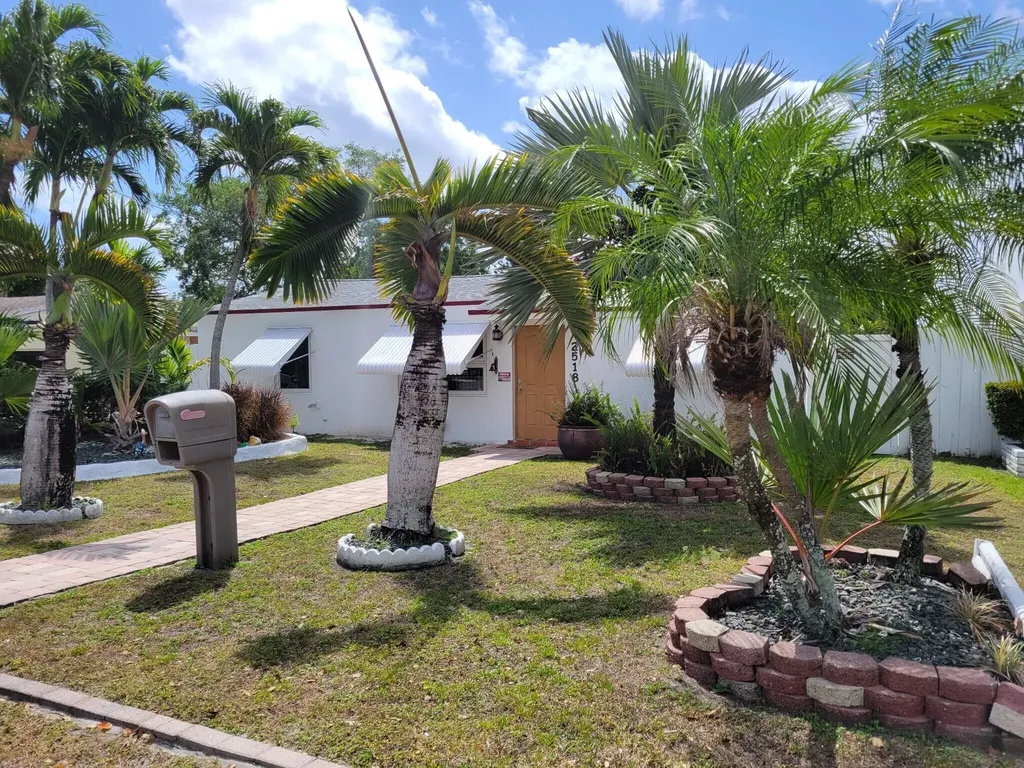 2518 Coolidge Street Hollywood FL 33020