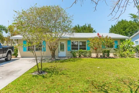 1079 NE Crescent Street Jensen Beach FL 34957