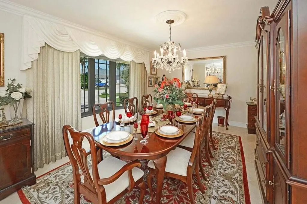 885 NE Mulberry Drive Boca Raton FL 33487