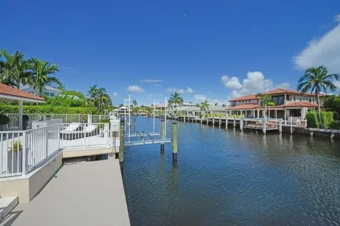 885 NE Mulberry Drive Boca Raton FL 33487