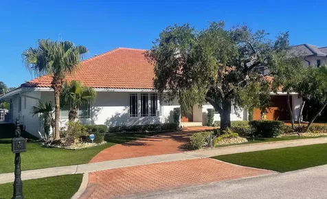 885 NE Mulberry Drive Boca Raton FL 33487