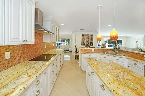885 NE Mulberry Drive Boca Raton FL 33487