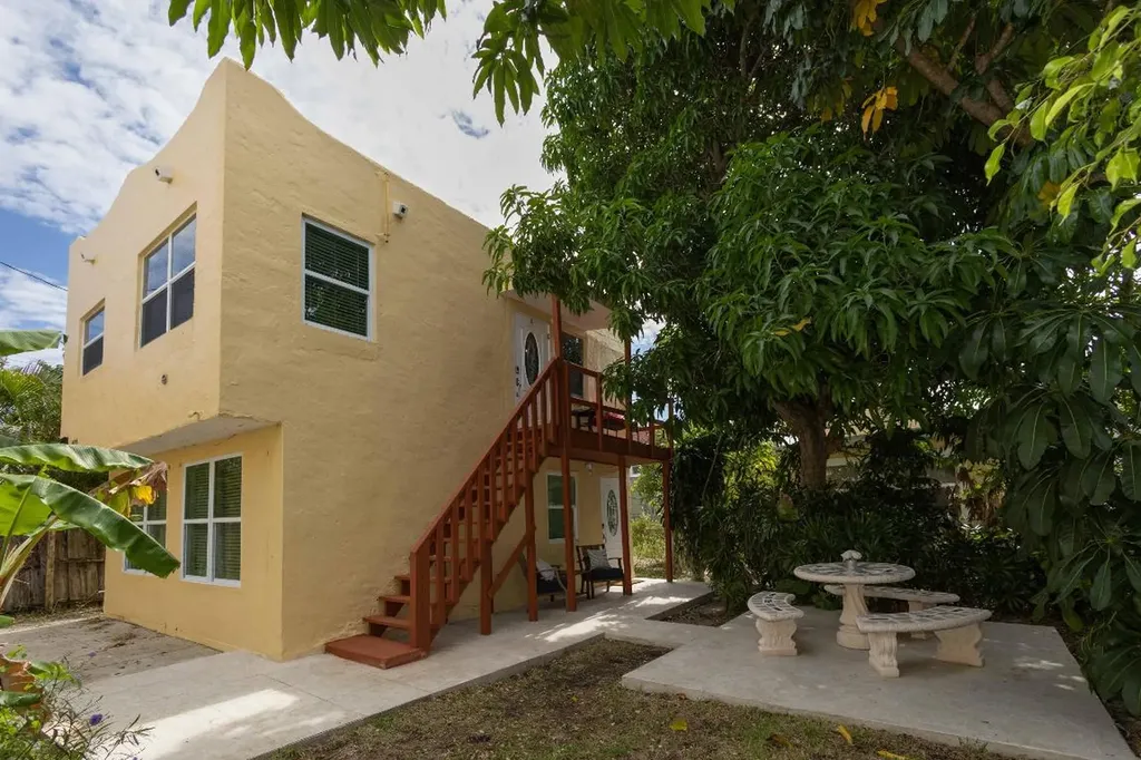 420 Avenida Alegre West Palm Beach FL 33405