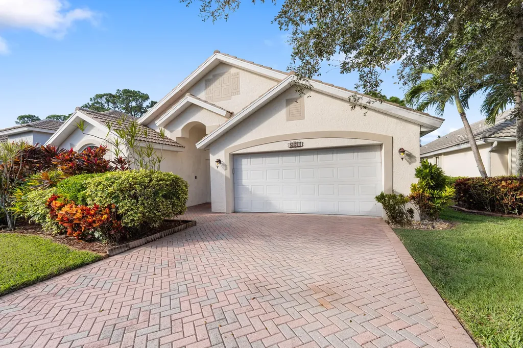 8045 SE Morningwood Place Hobe Sound FL 33455