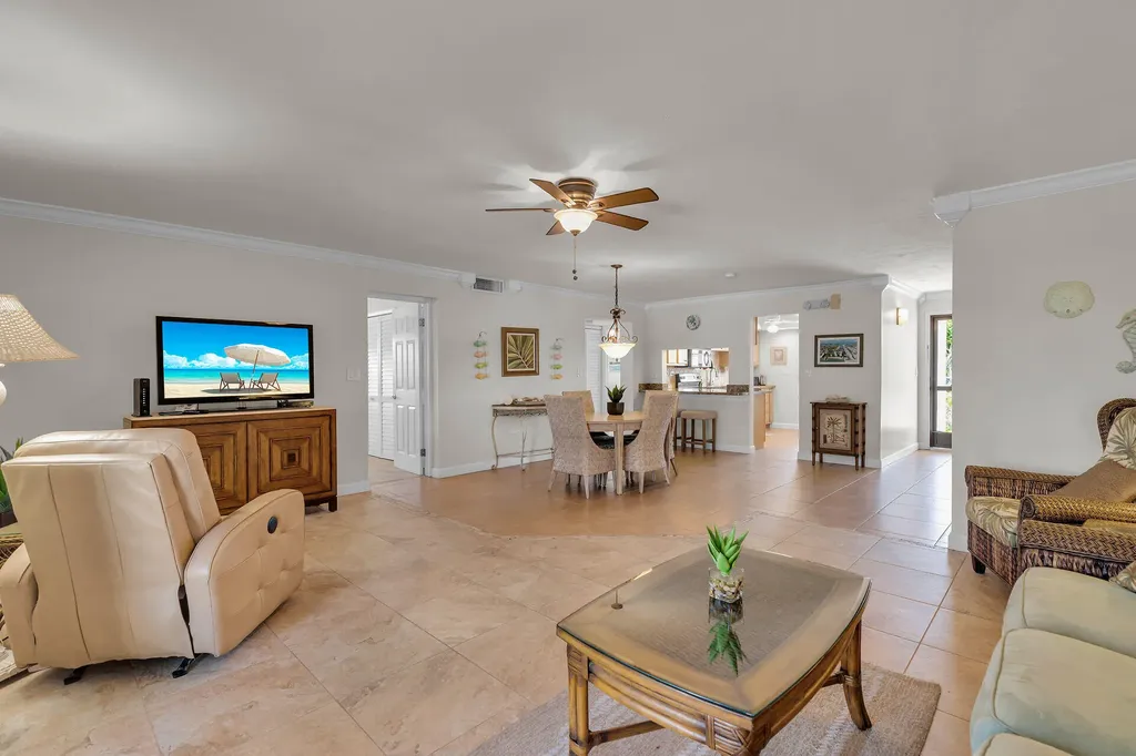 601 W Ocean Drive Key Colony Beach FL