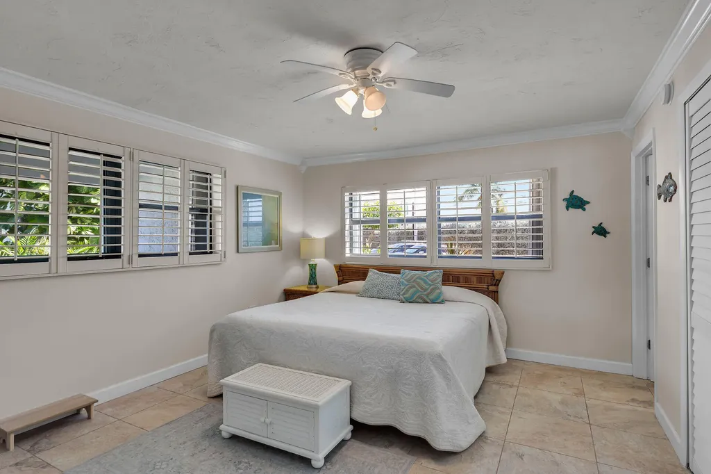 601 W Ocean Drive Key Colony Beach FL