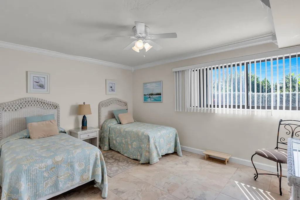 601 W Ocean Drive Key Colony Beach FL