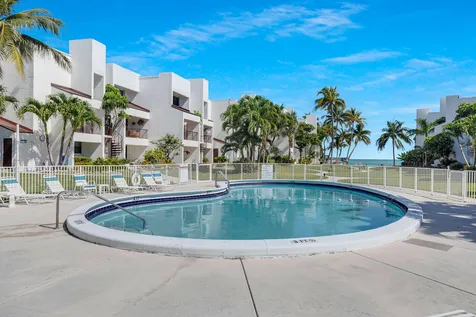 601 W Ocean Drive Key Colony Beach FL