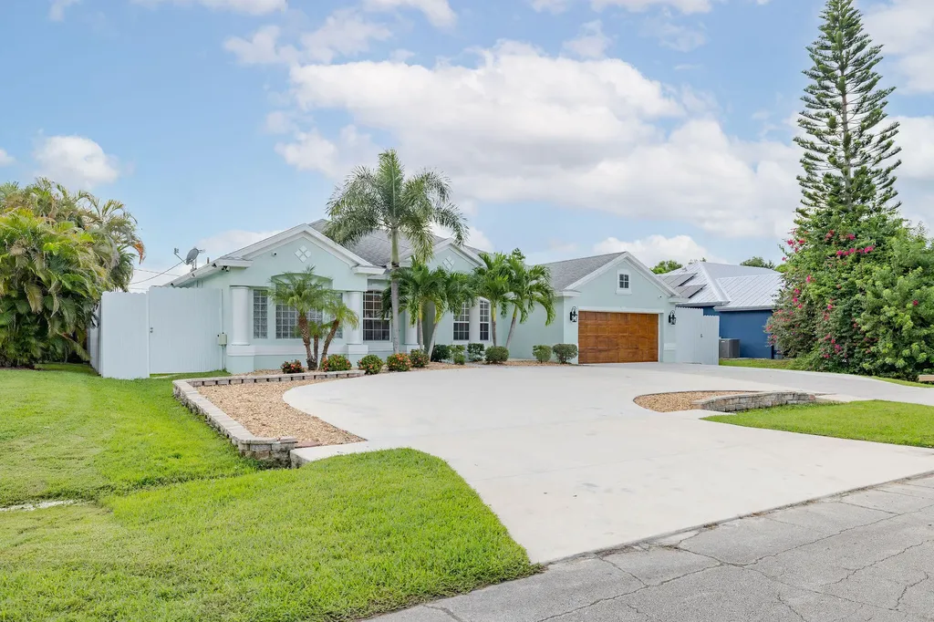 728 SW Avens Street Port St Lucie FL 34983