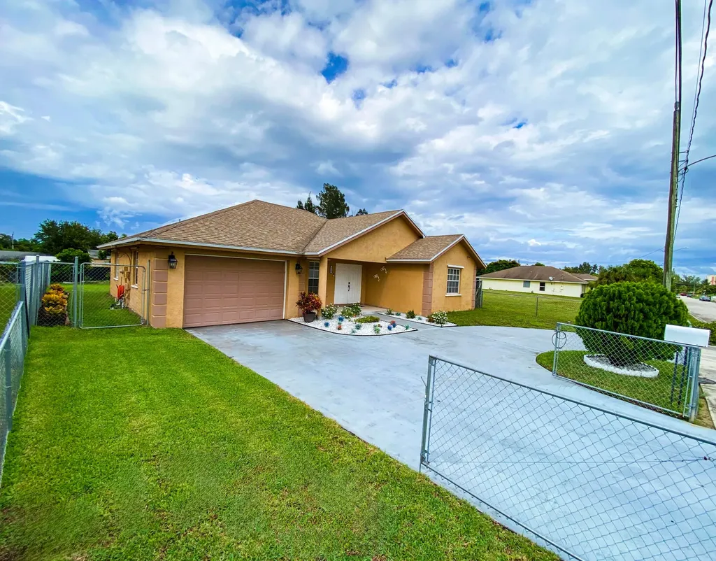 1148 W 30th Street Riviera Beach FL 33404