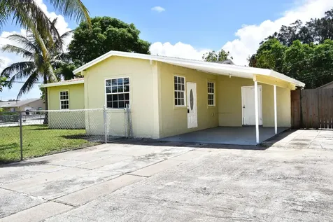 514 NE 16th Avenue Boynton Beach FL 33435