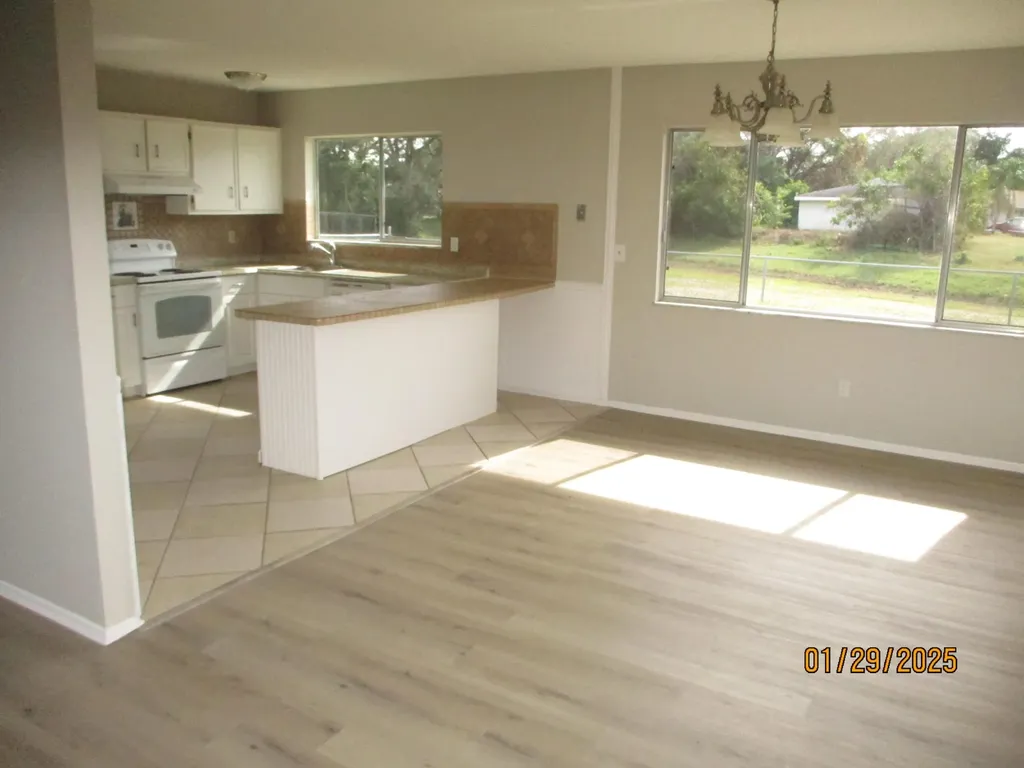2931 SW Birtle Court Port St Lucie FL 34953