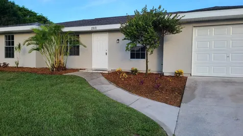 2931 SW Birtle Court Port St Lucie FL 34953