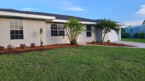 2931 SW Birtle Court Port St Lucie FL 34953