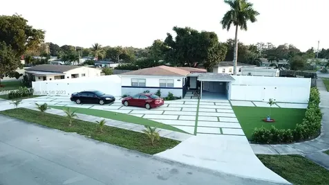 3240 SW 17th Street Fort Lauderdale FL 33312