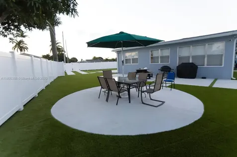 3240 SW 17th Street Fort Lauderdale FL 33312