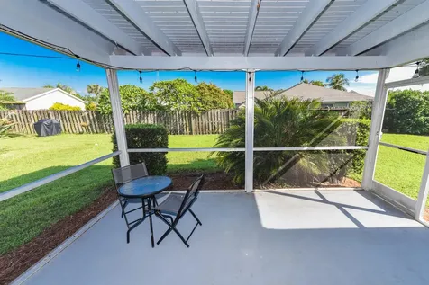 137 Arrowhead Circle Jupiter FL 33458