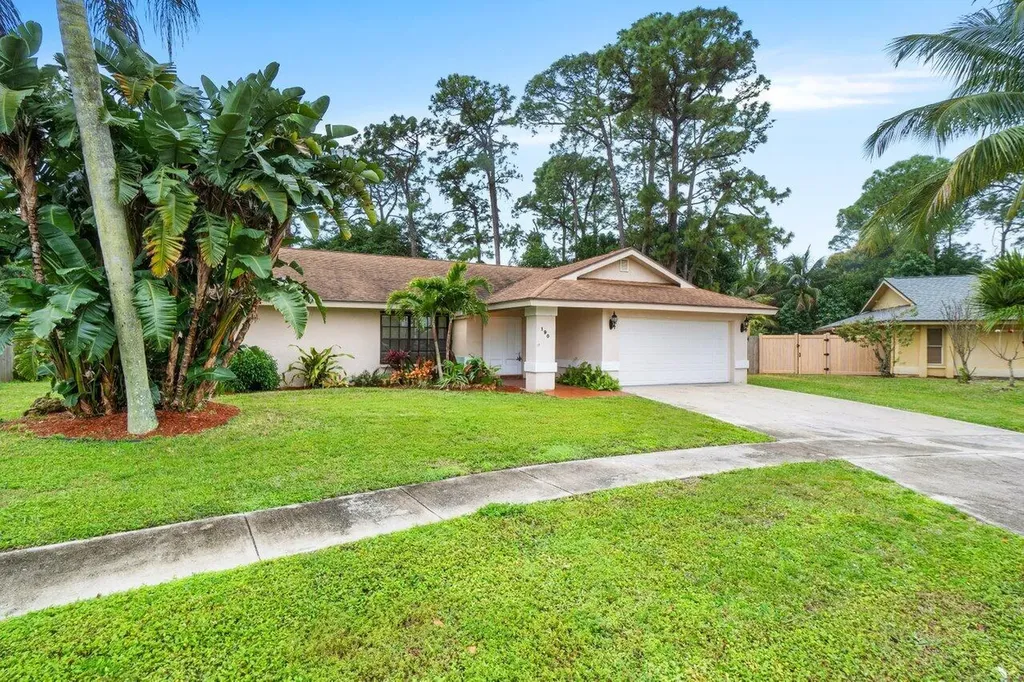 190 Parkwood Drive Royal Palm Beach FL 33411