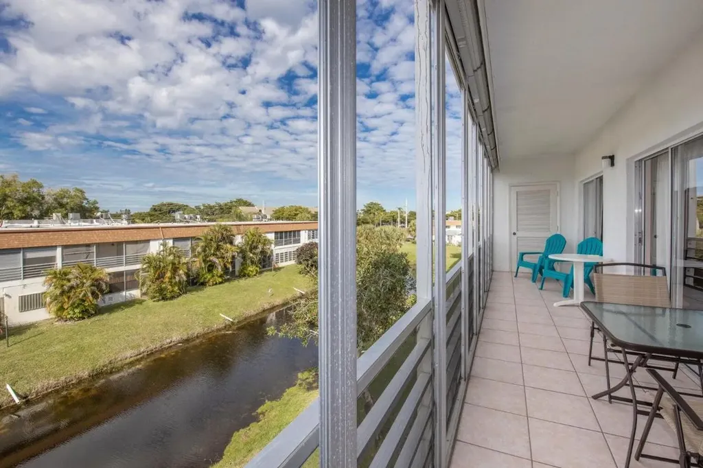 6289 Lear Drive Lake Worth FL 33462
