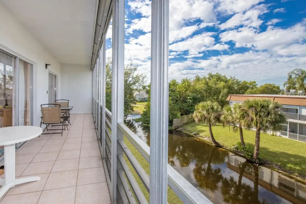 6289 Lear Drive Lake Worth FL 33462