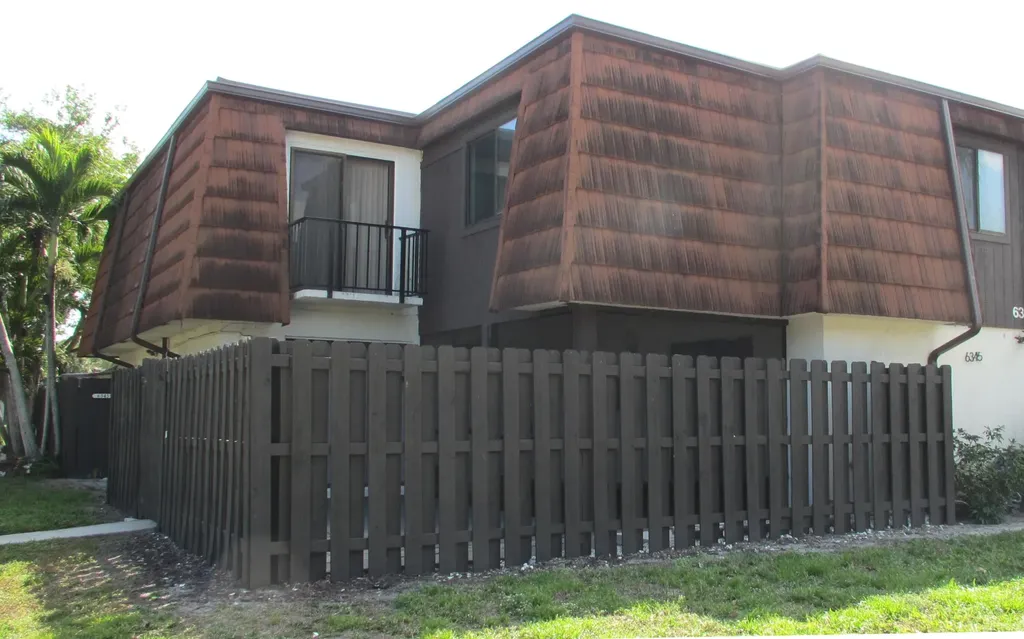 6345 Red Pine Lane Greenacres FL 33415