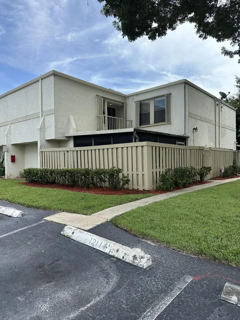 12116 Regal Court S Wellington FL 33414