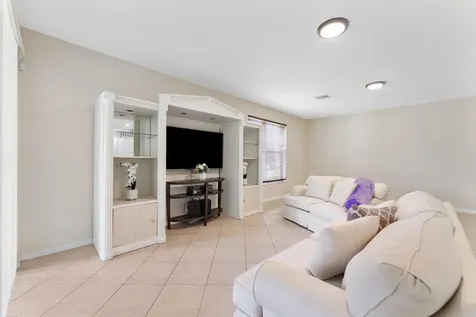 9393 Savannah Estates Drive Lake Worth FL 33467
