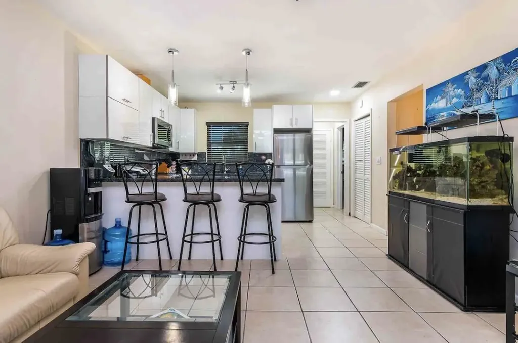 2481 NE 2nd Avenue Boca Raton FL 33431