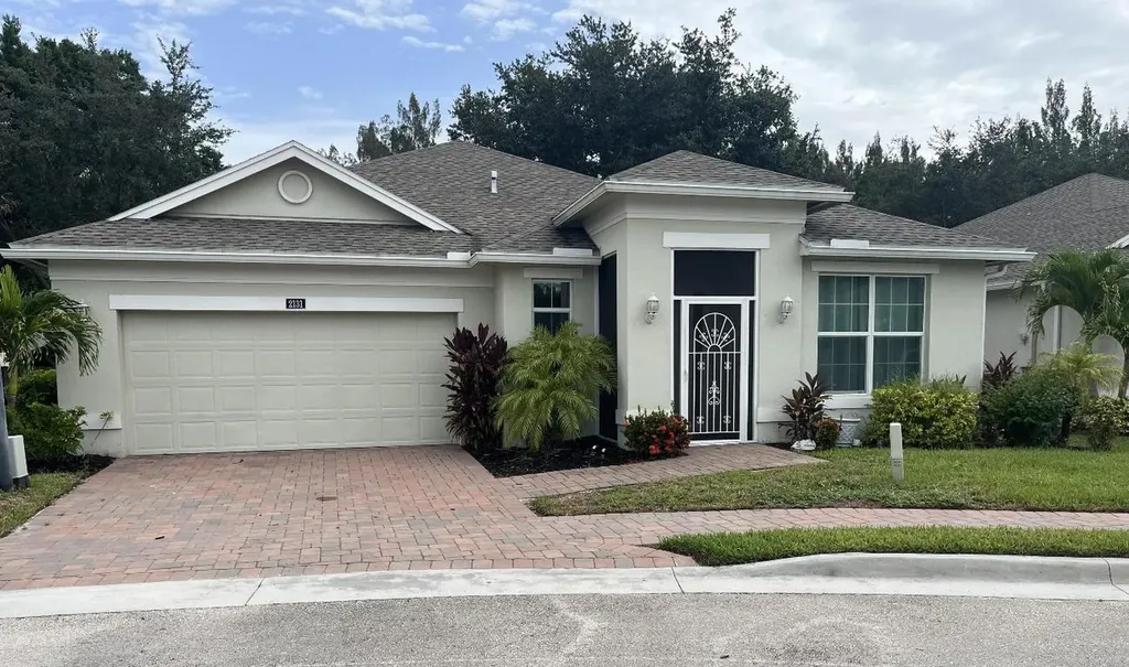 2131 Timberlake Circle Vero Beach FL 32966