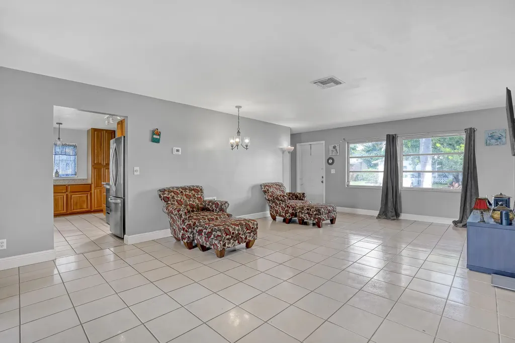 5126 Michael Drive West Palm Beach FL 33417
